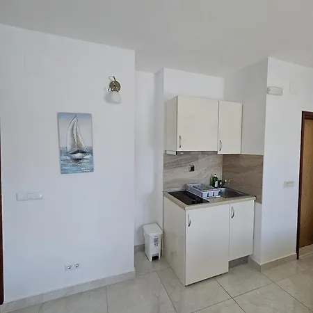 Dom Casa de hóspedes Neum