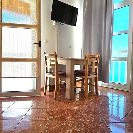 Guest house Dom *