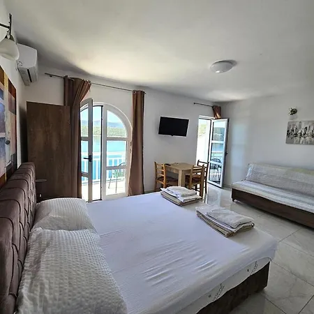 Dom Guest house *